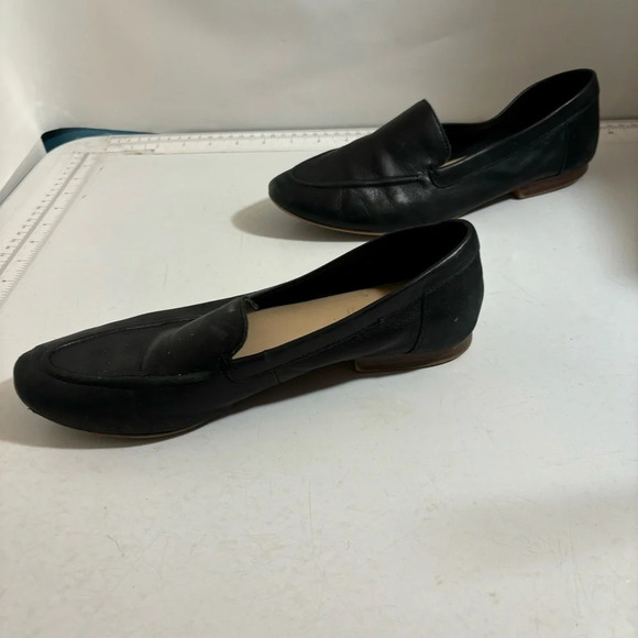 🛍️3/$30 Aldo women’s navy blue loafers in size 6 - Picture 5 of 12